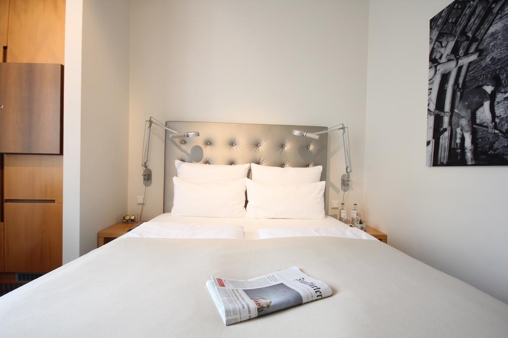 אסן Hotel Maximilians מראה חיצוני תמונה